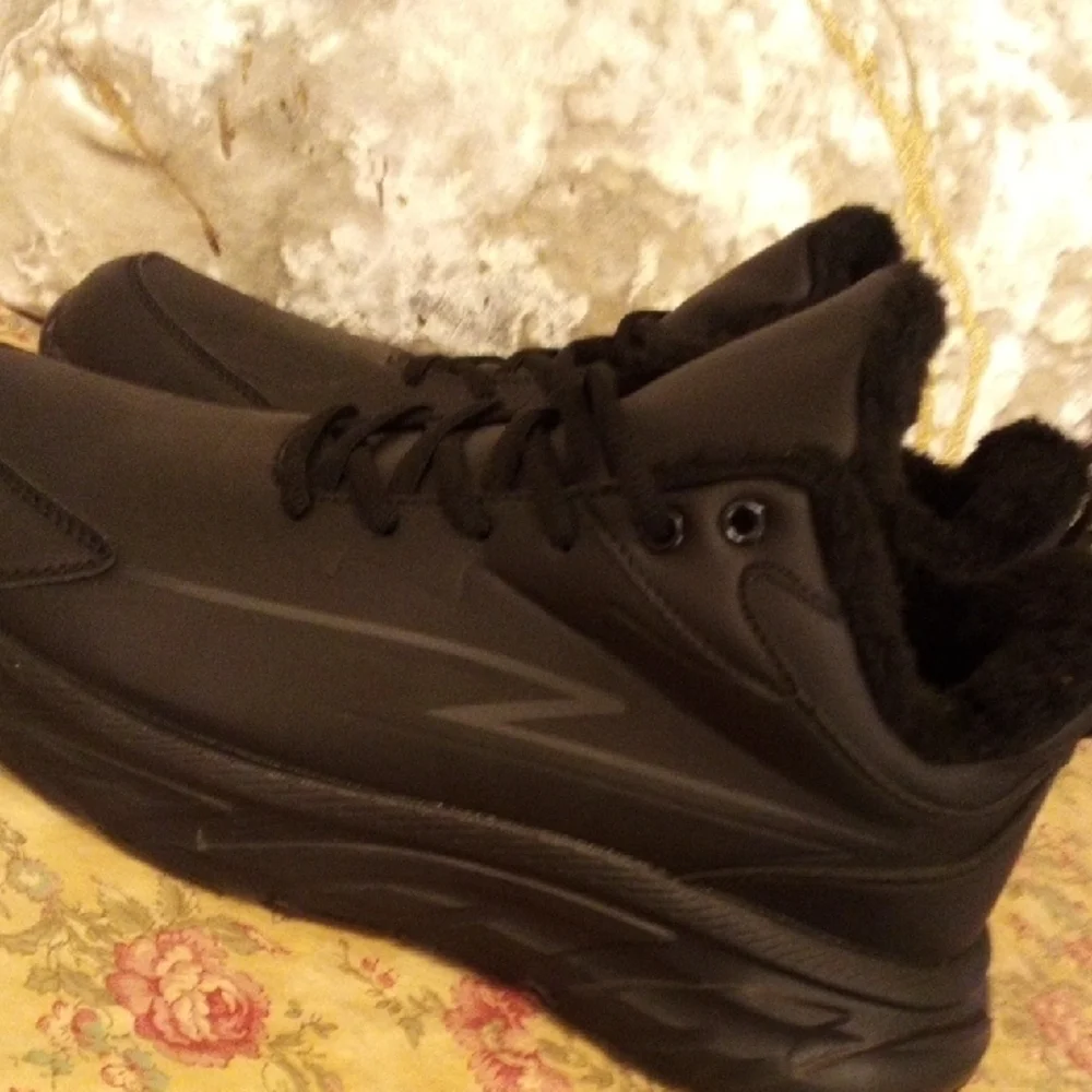 Men's Black Fur-Lined Shoes
